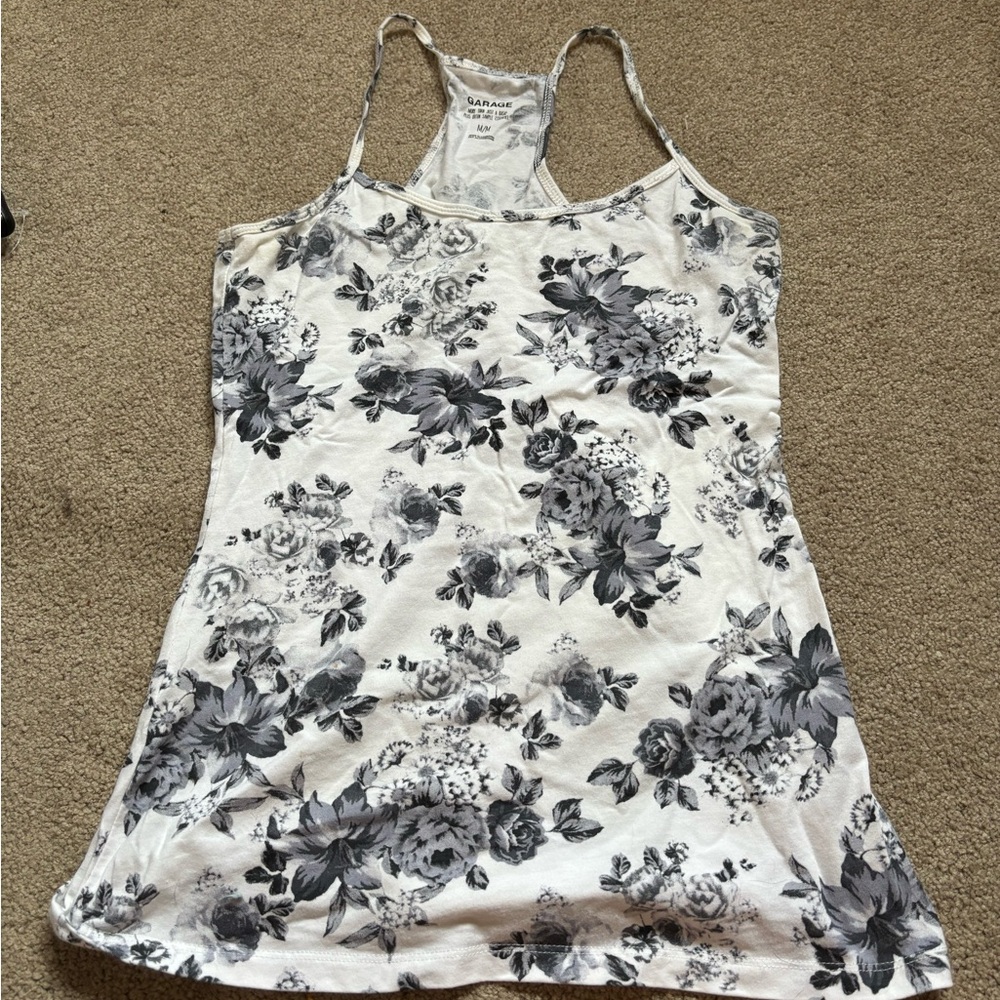 Garage cami tank size M